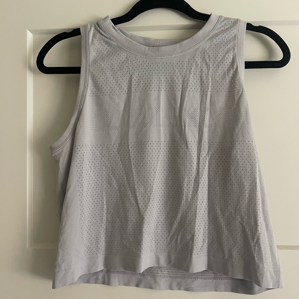Lululemon grey cropped muscle tank, size 6